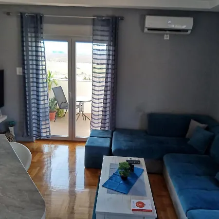 Sunset Apartment *